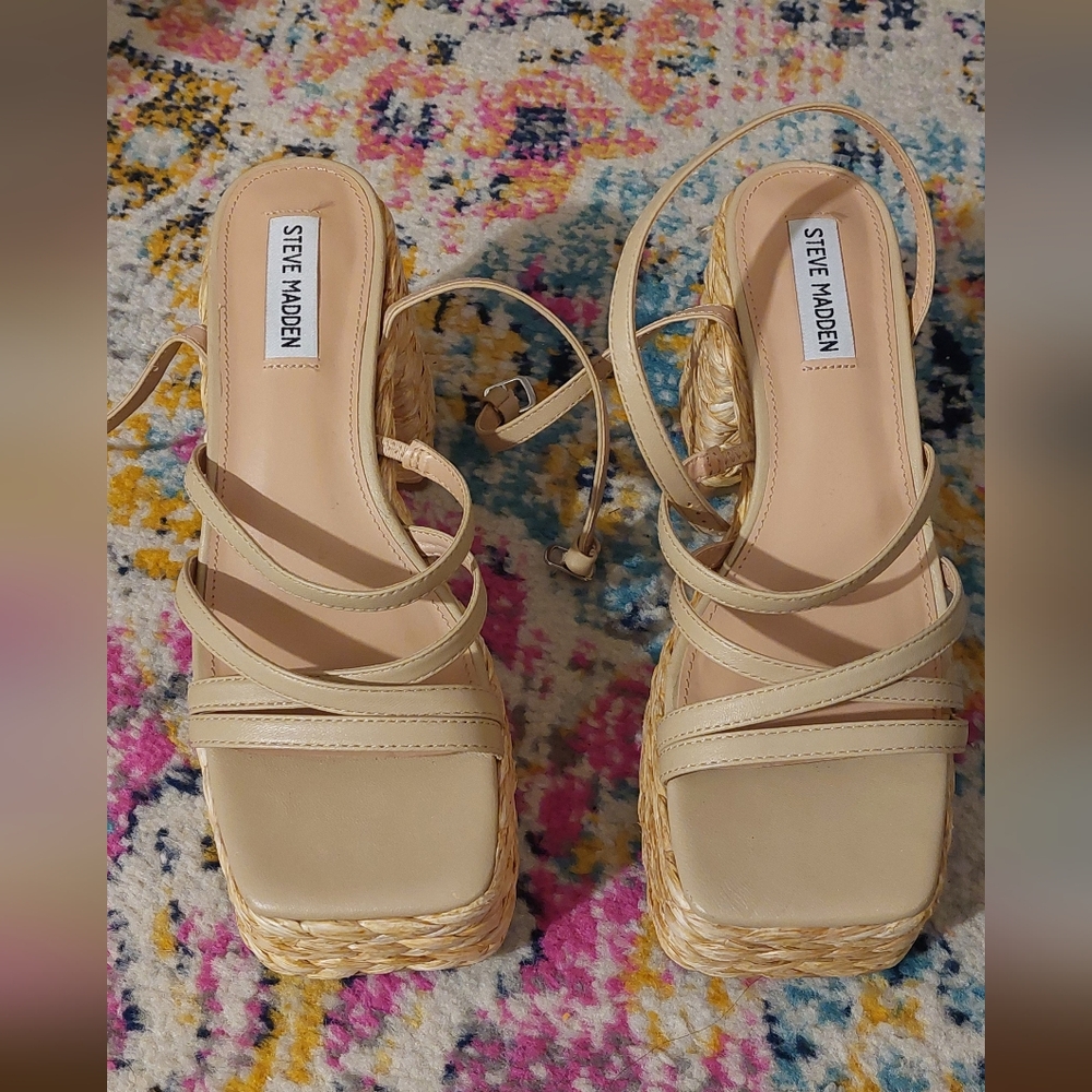 STEVE MADDEN STRAW HEELS ✨️🧡
